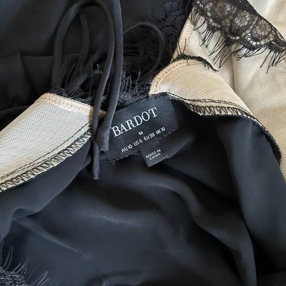 BEST Bardot Hayden Lace Slip Midi Dress Medium/US6 Black Noir Lace - Picture 8 of 9